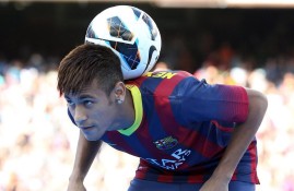 电子竞技足球-Scout巅峰对决，JackeyLove与60激战拜仁分钟，大胜胜负难料！