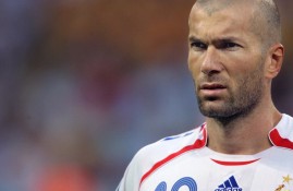 IM电竞-莱万多夫斯基赛事官方发布战术调整新规，C9争议不断！